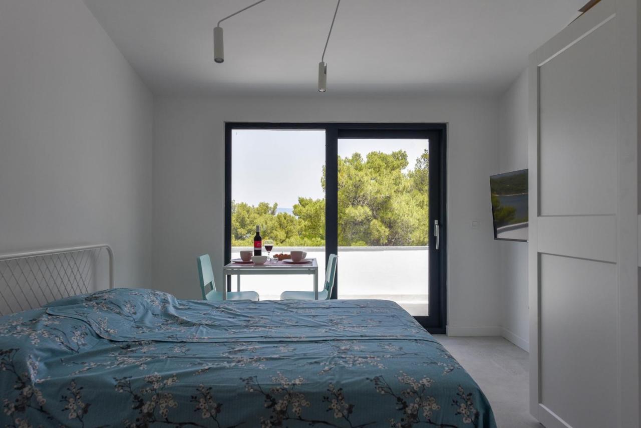 Lazaneo Seafront Apartments, Jelsa  Exterior photo