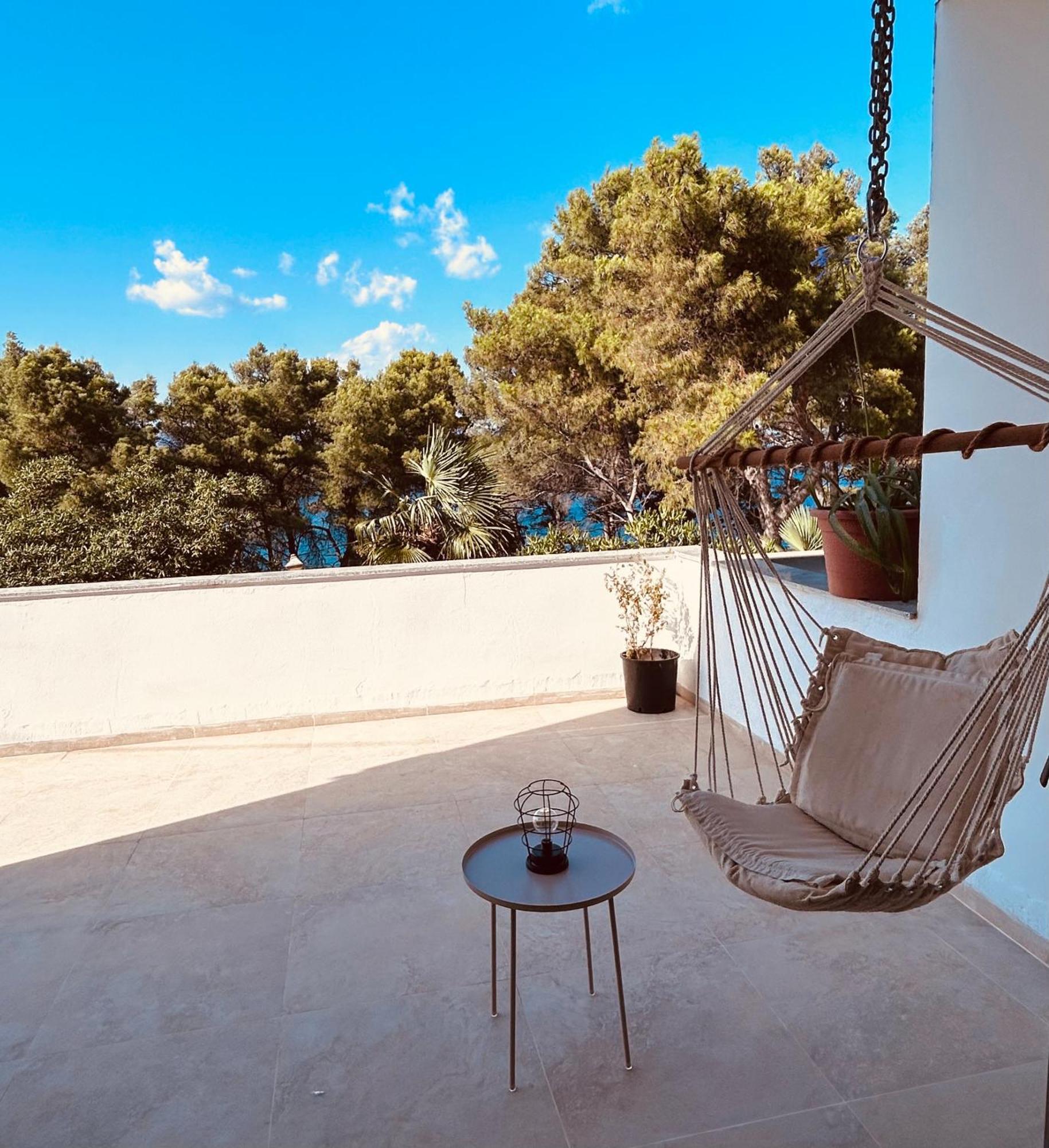 Lazaneo Seafront Apartments, Jelsa  Exterior photo